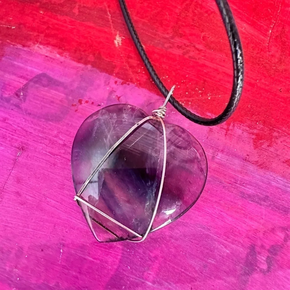 Artisan Handcrafted RAINBOW Fluorite Heart Pendant Necklace Tanzanite 5518 G